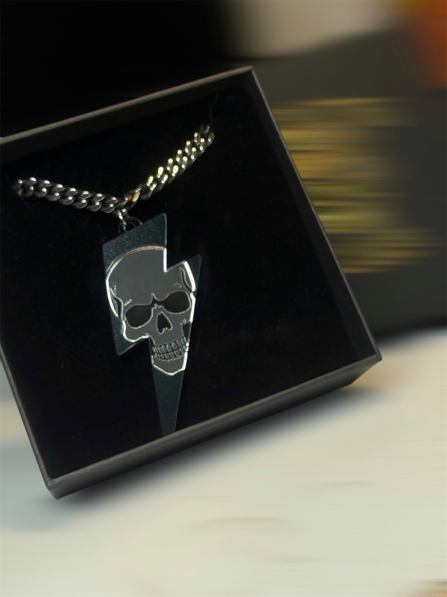 Colgante Rayo y Calavera