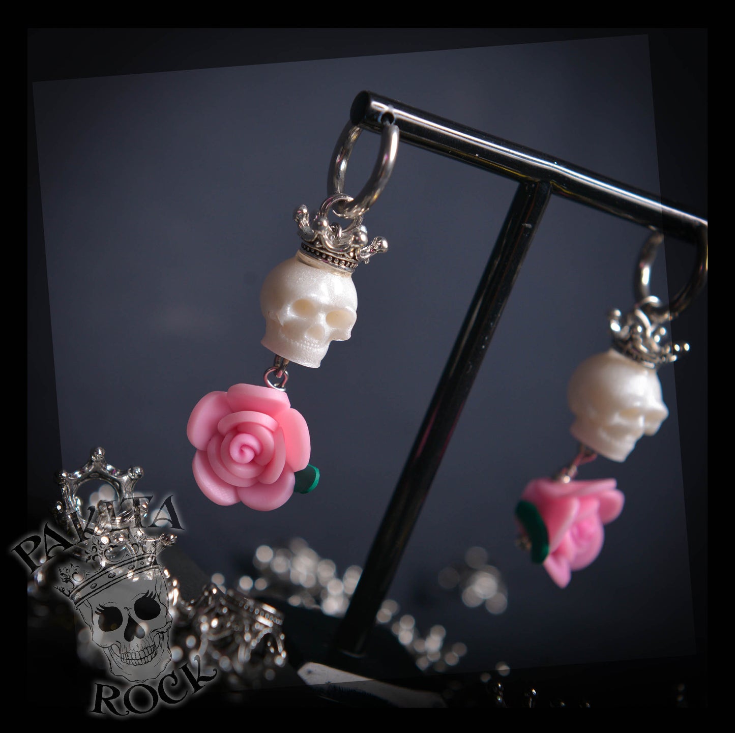 Miniskull & Pink Rose